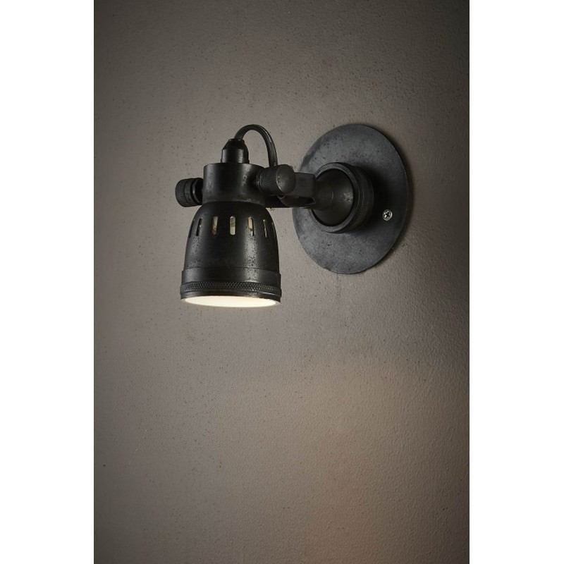 Seattle Metal Short Arm Wall Light, Black